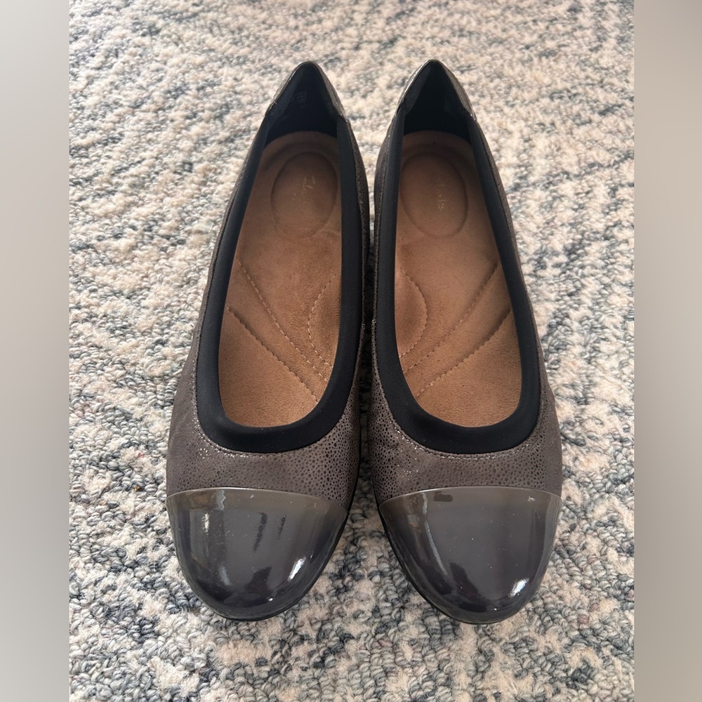 Clark’s Ballet Flat with Patent Cap Toe